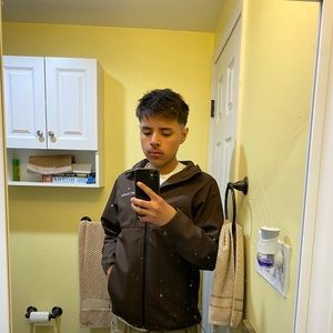 Meet your Posher, Cesar